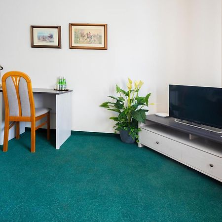 Hotel Sandro Silver & Spichlerz Antoniny Leszno  Luaran gambar
