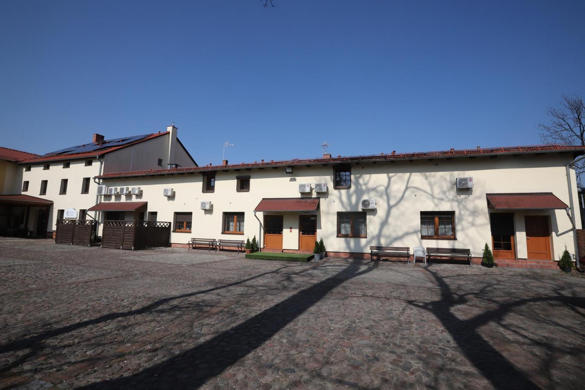 Hotel Sandro Silver & Spichlerz Antoniny Leszno  Luaran gambar