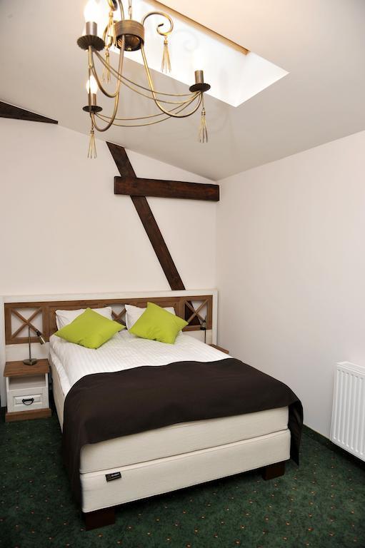 Hotel Sandro Silver & Spichlerz Antoniny Leszno  Luaran gambar