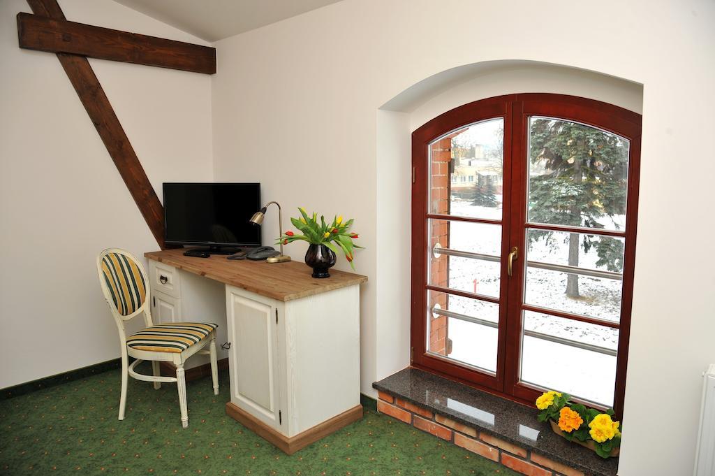 Hotel Sandro Silver & Spichlerz Antoniny Leszno  Bilik gambar