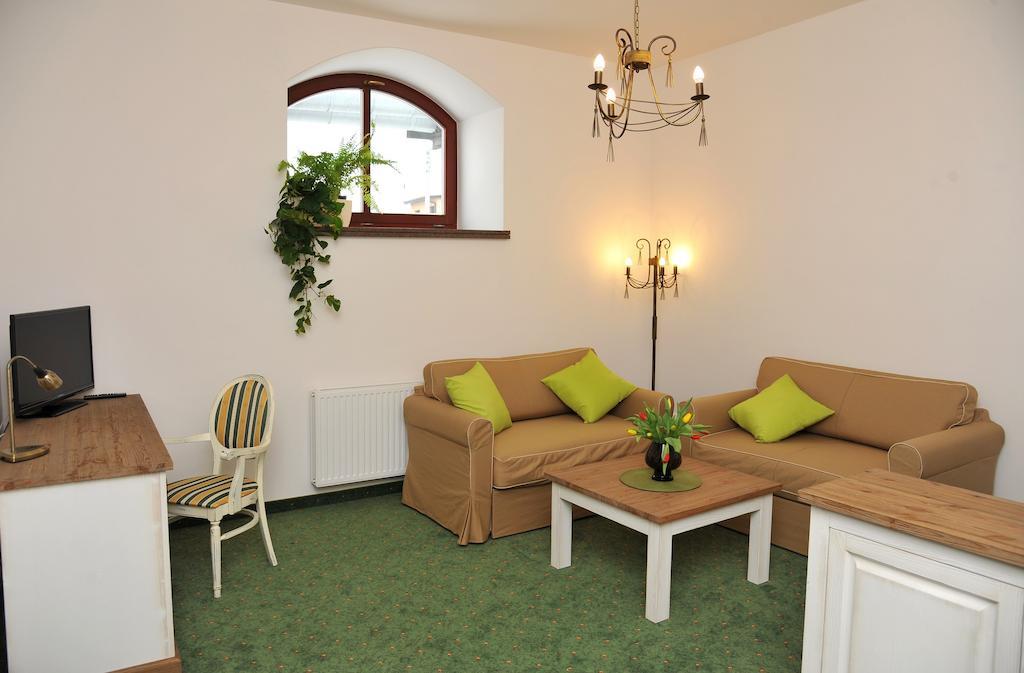 Hotel Sandro Silver & Spichlerz Antoniny Leszno  Luaran gambar